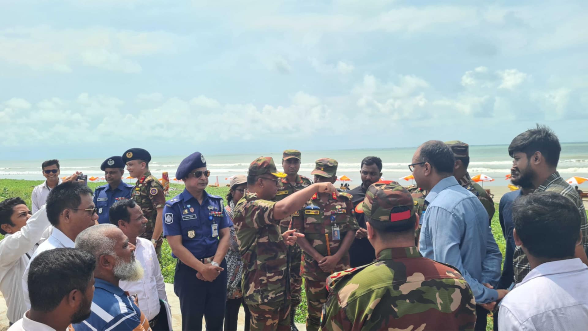 শিগগিরই জোড়া লাগছে মেরিন ড্রাইভ