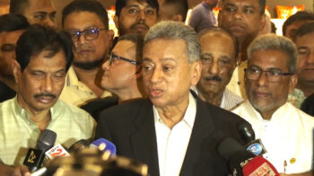 নির্বাচনের জন্য অপেক্ষা করছে দেশের মানুষ : আমীর খসরু