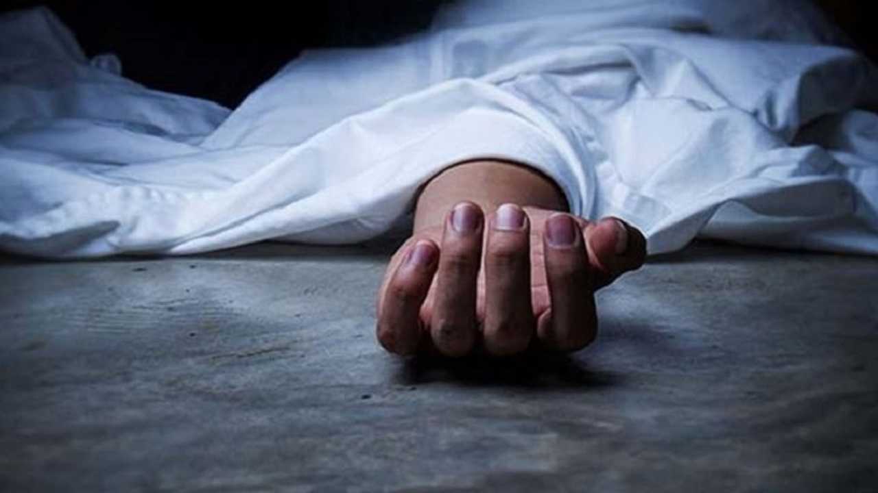 দুই পা কেটে কৃষককে হত্যা